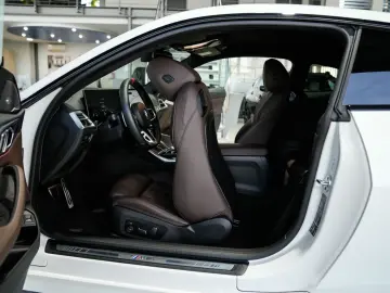 BMW M440 i xDrive Coupe