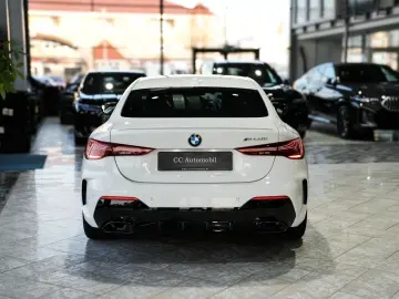 BMW M440 i xDrive Coupe
