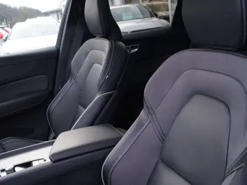 VOLVO XC60 T8 AWD Ultimate Dark Aut. Bow&Wilk AHK 360