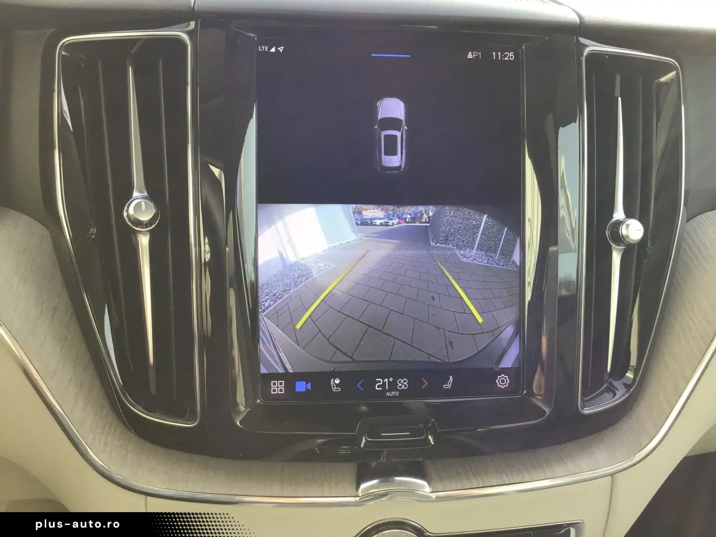 VOLVO XC60 T6 Inscription Plus Bright AWD Stdhzg. Cam