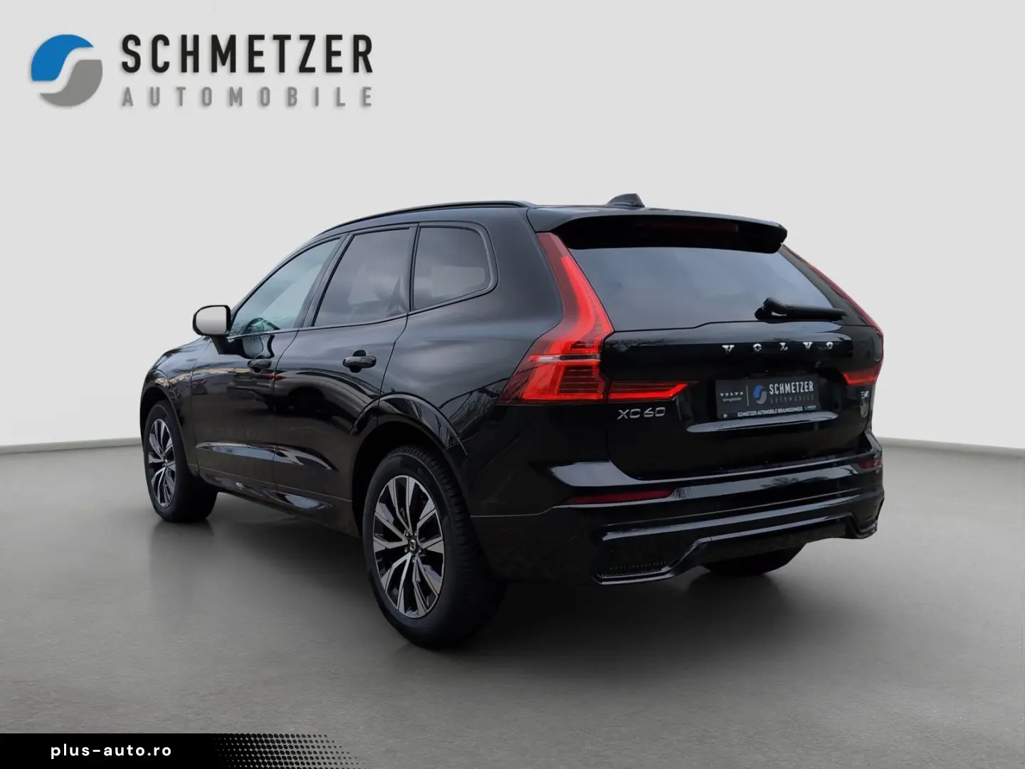 VOLVO XC60 B4 Diesel Plus Dark BLIS E-Sitze HarmanK