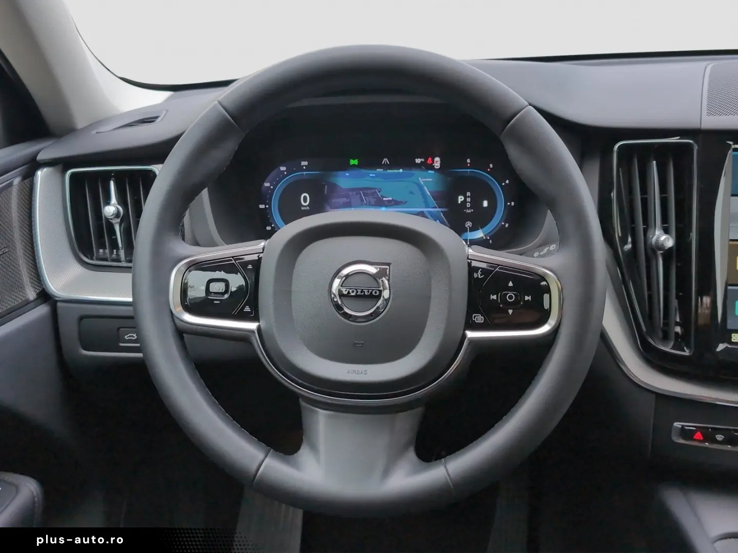 VOLVO XC60 B4 Diesel Plus Dark BLIS E-Sitze HarmanK