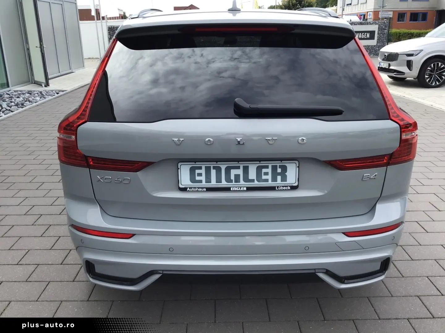 VOLVO XC60 B4 (Diesel) Plus Dark 360  Cam Navi Leder