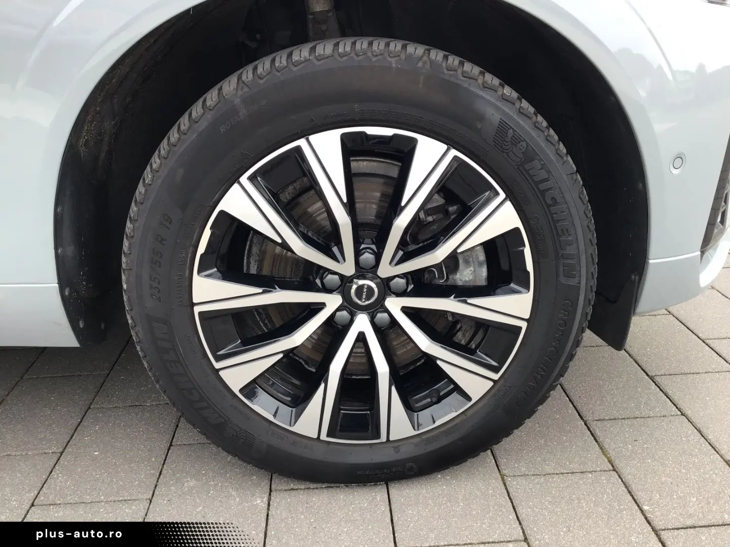 VOLVO XC60 B4 (Diesel) Plus Dark 360  Cam Navi Leder