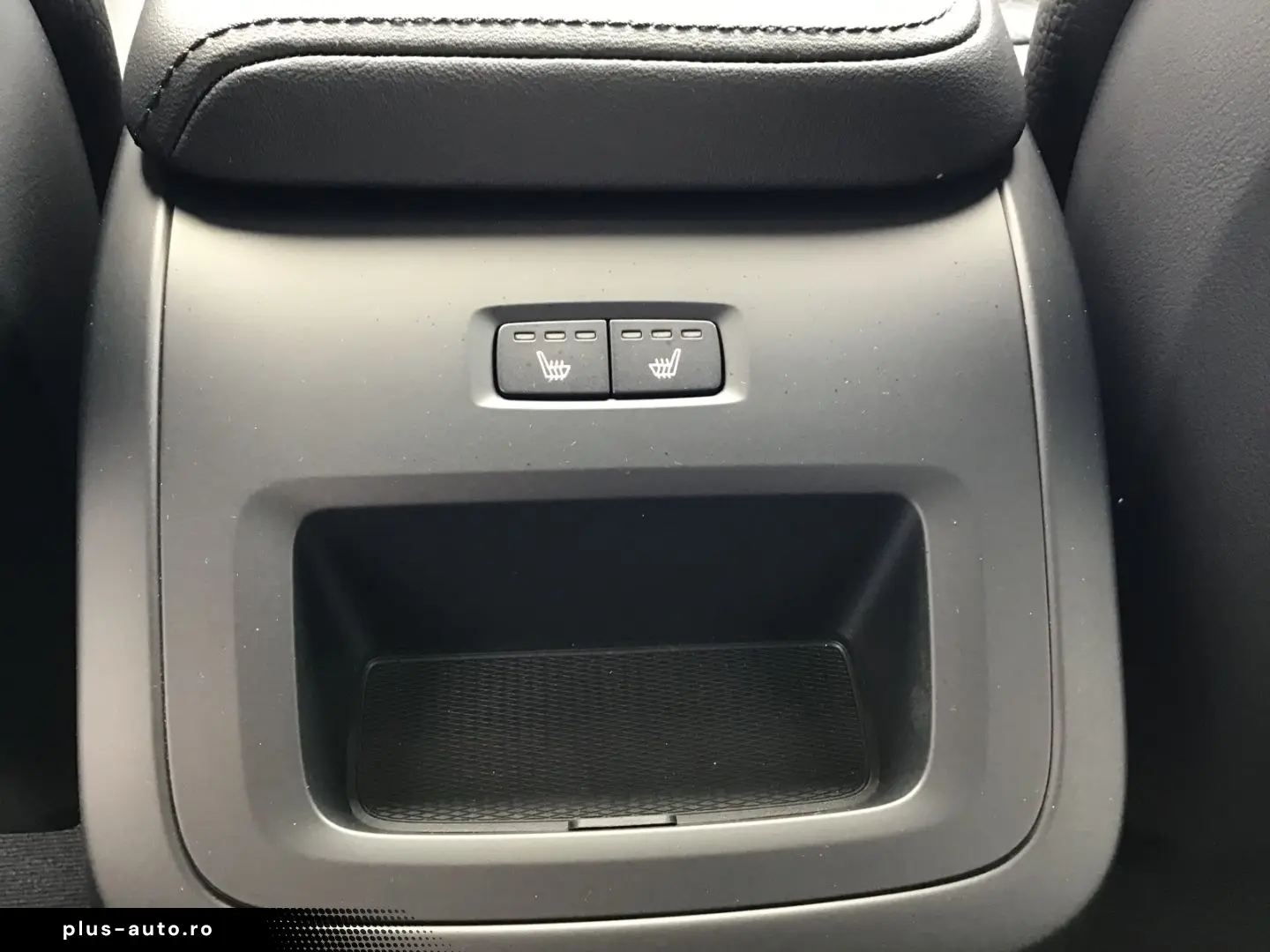 VOLVO XC60 B4 (Diesel) Plus Dark 360  Cam Navi Leder