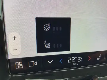 VOLVO XC60 B4 (Diesel) Plus Dark 360  Cam Navi Leder