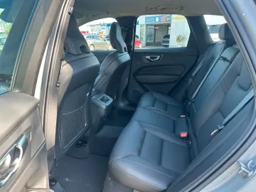 VOLVO XC 60 XC60 Plus Dark AWD