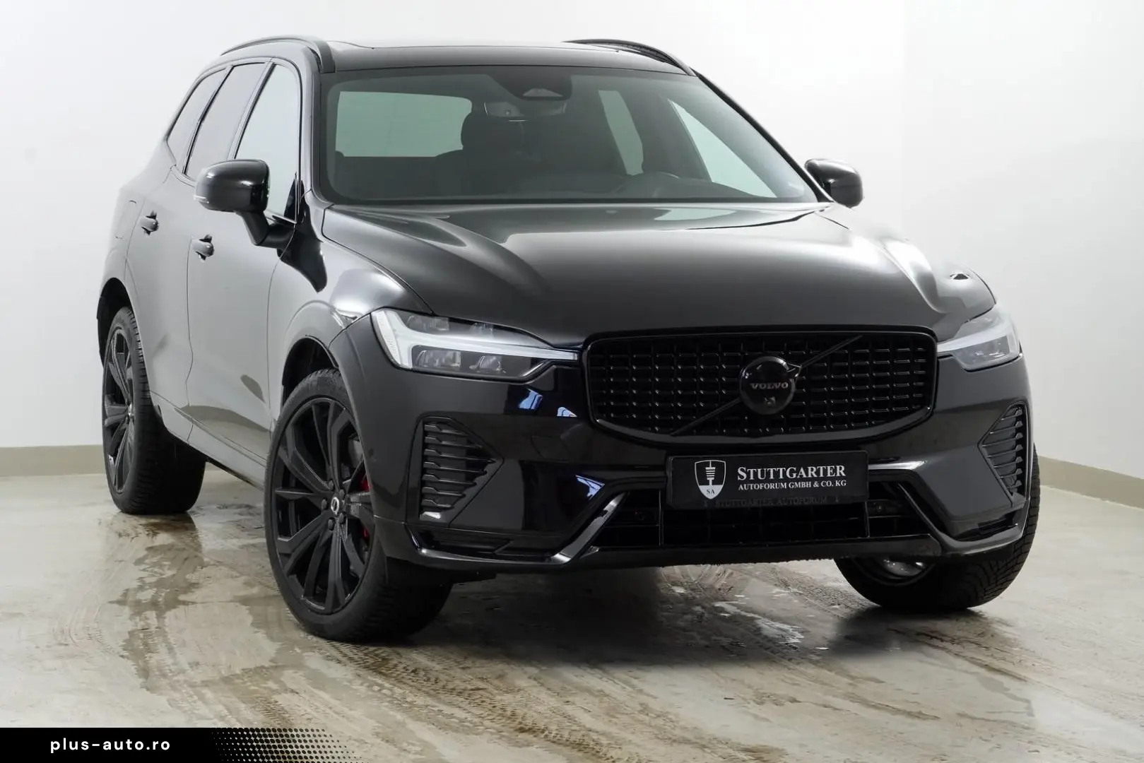 VOLVO XC60 Plus Black Edition AWD Pano ACC 360K 21Zoll