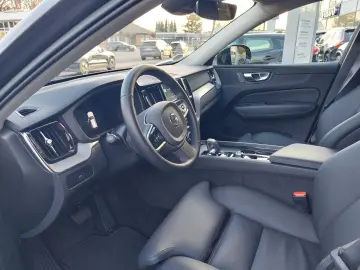 VOLVO XC60 B5 Plus Dark AWD