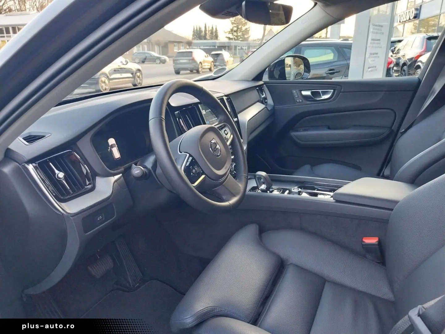 VOLVO XC60 B5 Plus Dark AWD