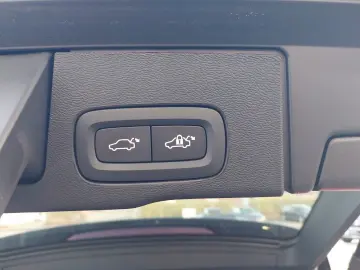 VOLVO XC60 B5 Plus Dark AWD