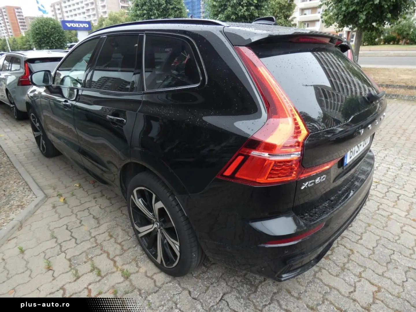 VOLVO XC60 B5 (Benzin) AWD Ultimate Dark (EURO 6d)