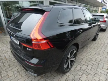 VOLVO XC60 B5 (Benzin) AWD Ultimate Dark (EURO 6d)