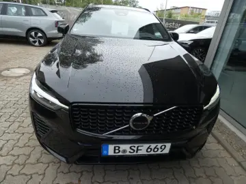 VOLVO XC60 B5 (Benzin) AWD Ultimate Dark (EURO 6d)
