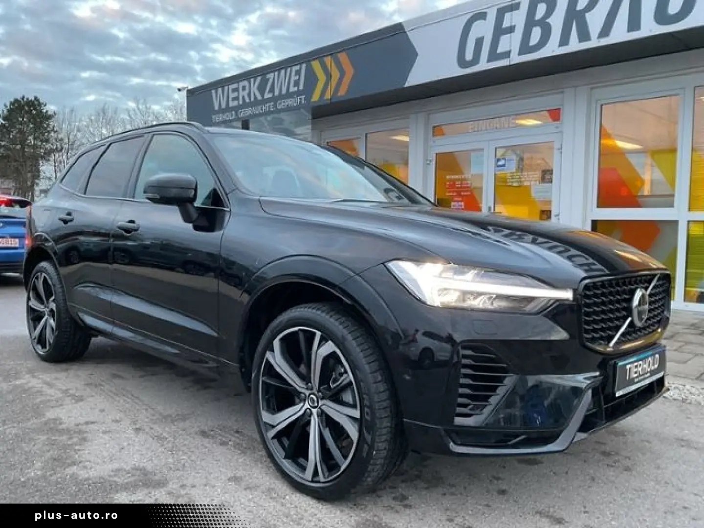 VOLVO XC60 T8 Ultimate Dark Plug-In AWD ACC HUD Google