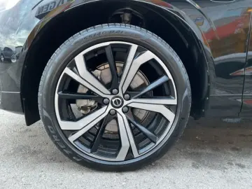 VOLVO XC60 T8 Ultimate Dark Plug-In AWD ACC HUD Google