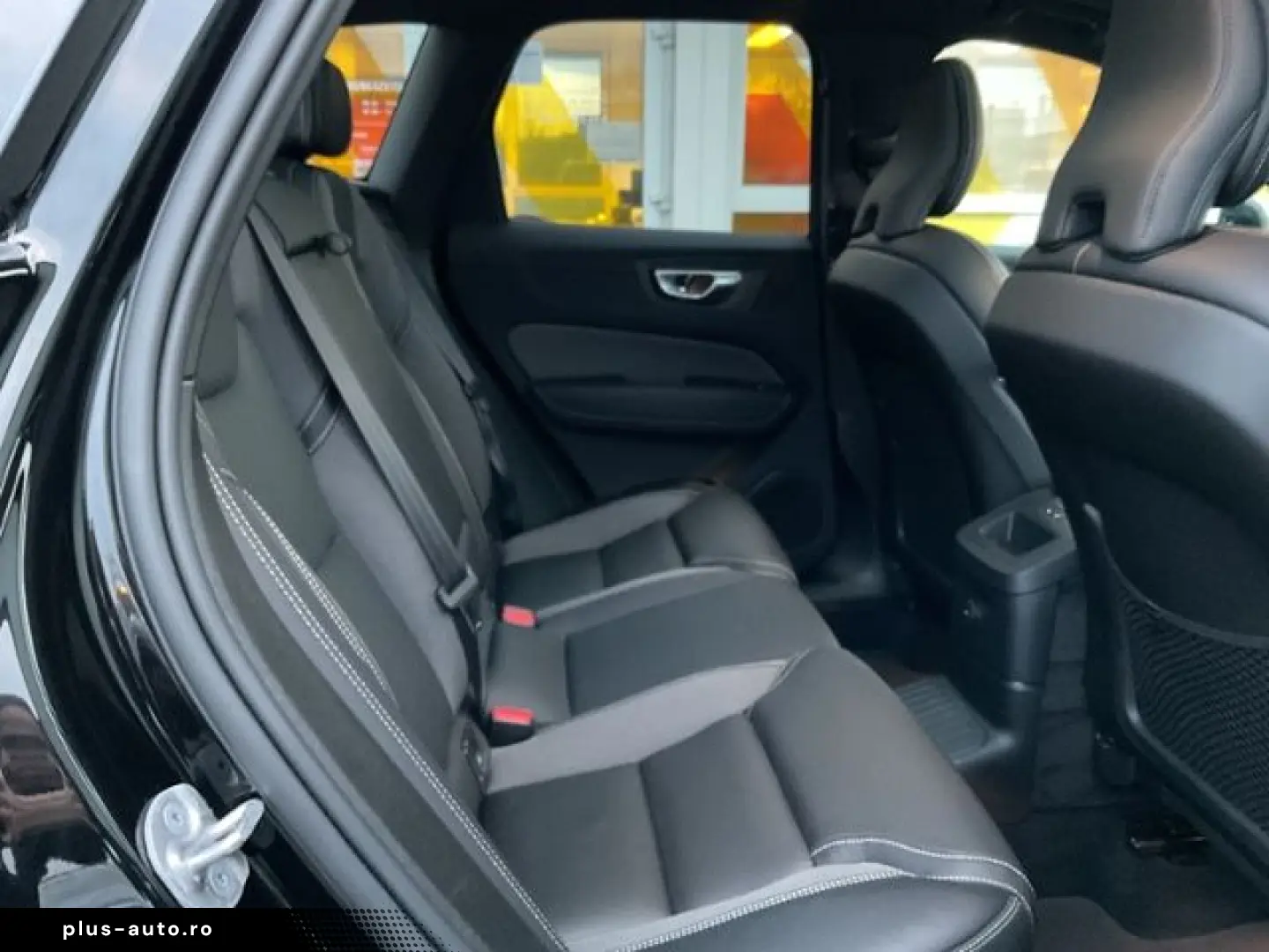 VOLVO XC60 T8 Ultimate Dark Plug-In AWD ACC HUD Google