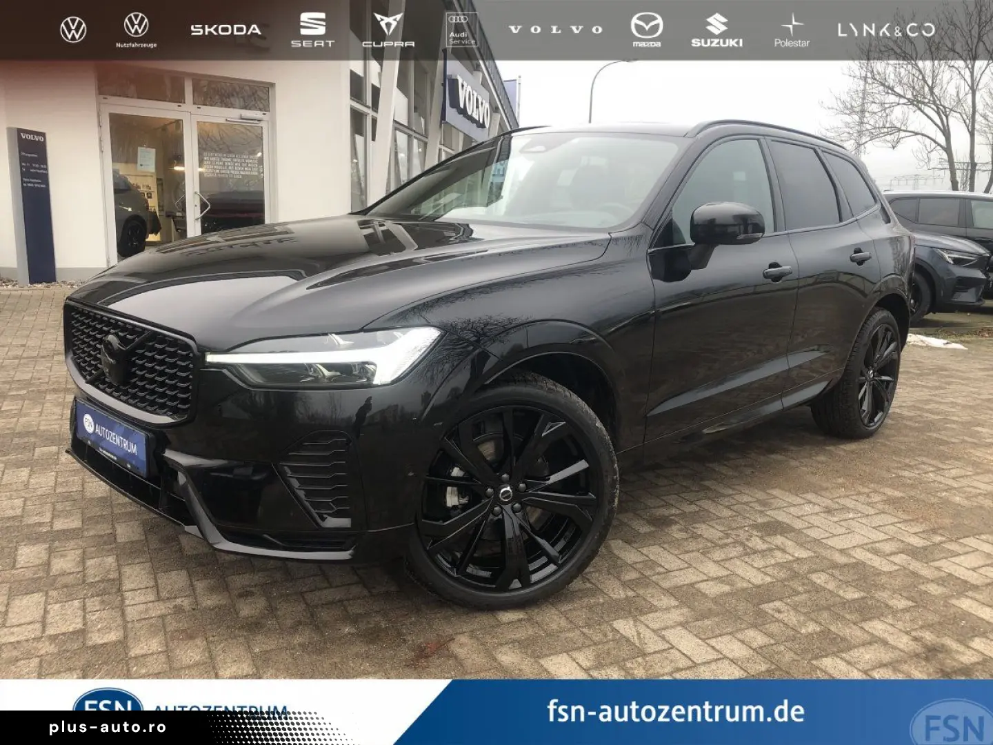 VOLVO XC60 B5 Plus Black Edition AWD Licht Paket