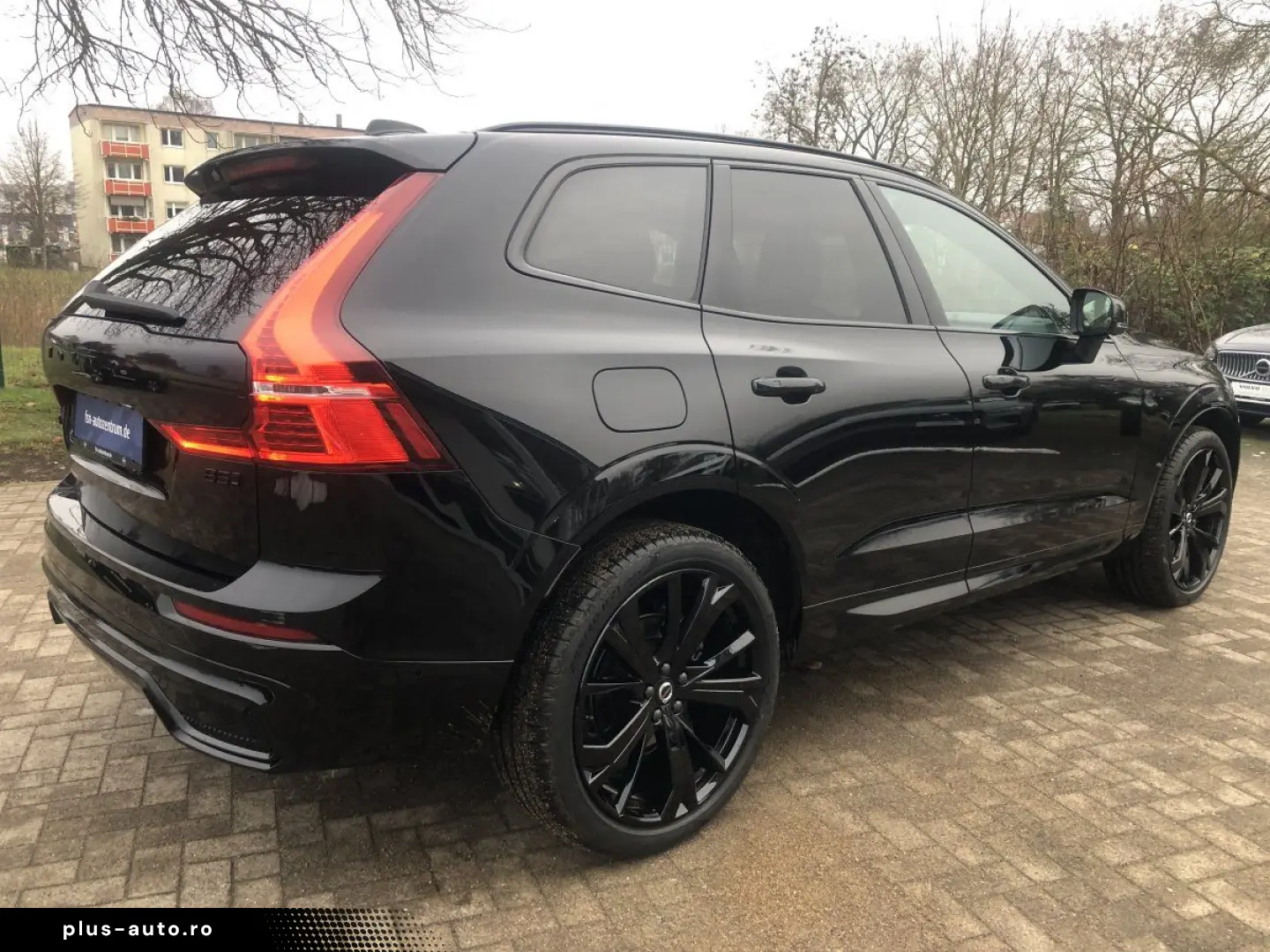 VOLVO XC60 B5 Plus Black Edition AWD Licht Paket