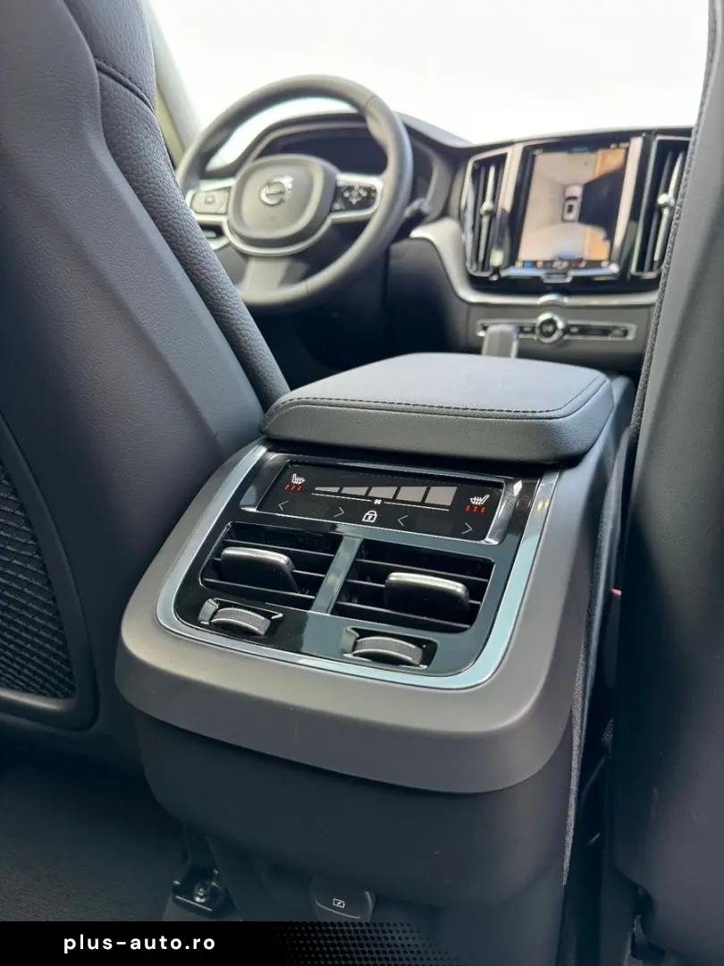 VOLVO XC60 B4 Diesel 8-Gang Ultimate Dark