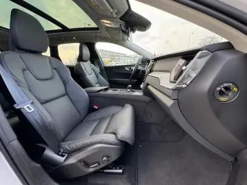 VOLVO XC60 B4 Diesel 8-Gang Ultimate Dark