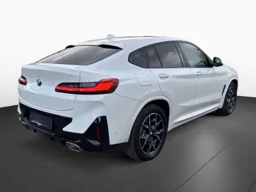 BMW X4 xDr 20dA M SPORT Laser HUD Pano Kam Alu19 SHZ