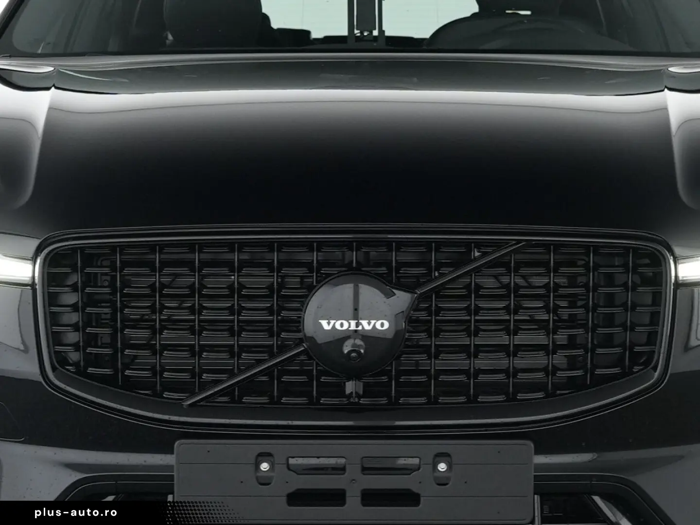 VOLVO XC60 B5 AWD Plus Black Edition PANO 360CAM FLED