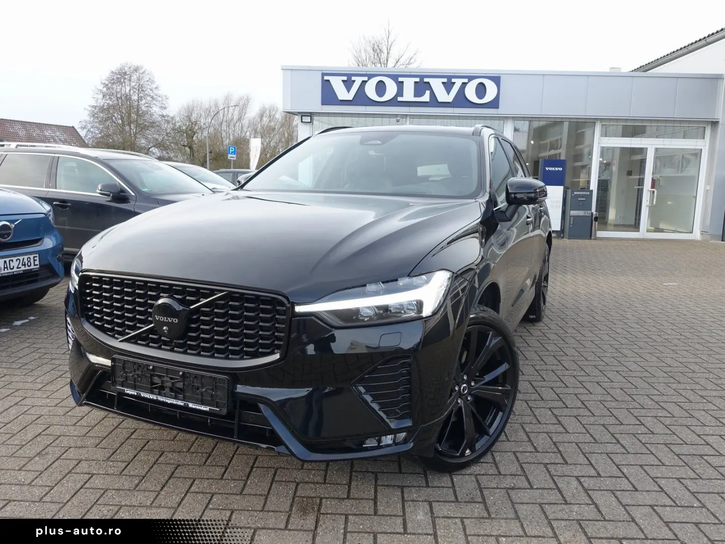 VOLVO XC60 Black Edition Ultra B5 AWD Pano 360  B&W