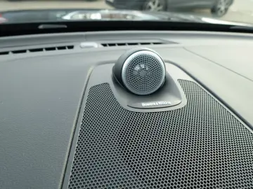 VOLVO XC60 Black Edition Ultra B5 AWD Pano 360  B&W