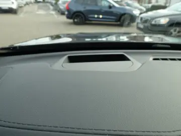 VOLVO XC60 Black Edition Ultra B5 AWD Pano 360  B&W