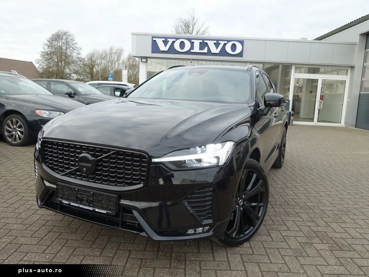 VOLVO XC60 Black Edition Ultra B5 AWD B&W HeadUP 360