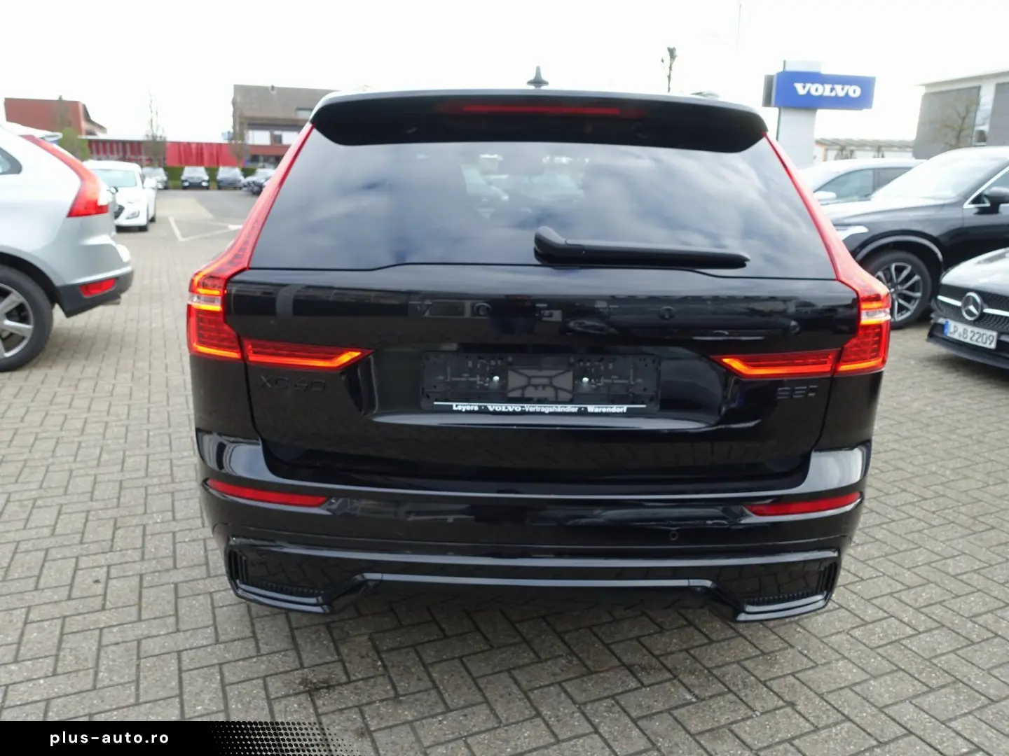 VOLVO XC60 Black Edition Ultra B5 AWD B&W HeadUP 360