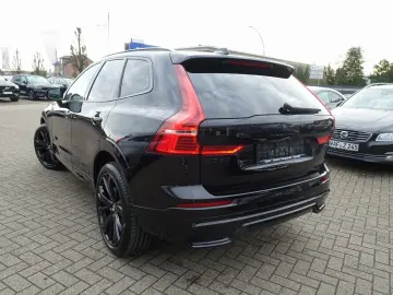 VOLVO XC60 Black Edition Ultra B5 AWD B&W HeadUP 360