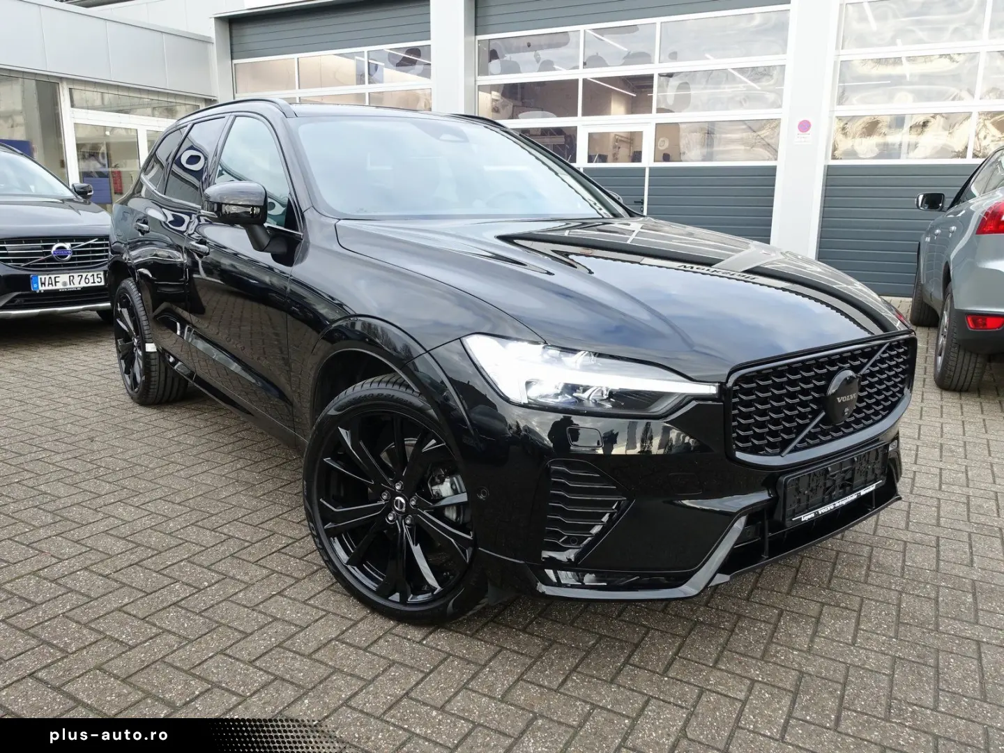 VOLVO XC60 Black Edition Ultra B5 AWD B&W HeadUP 360