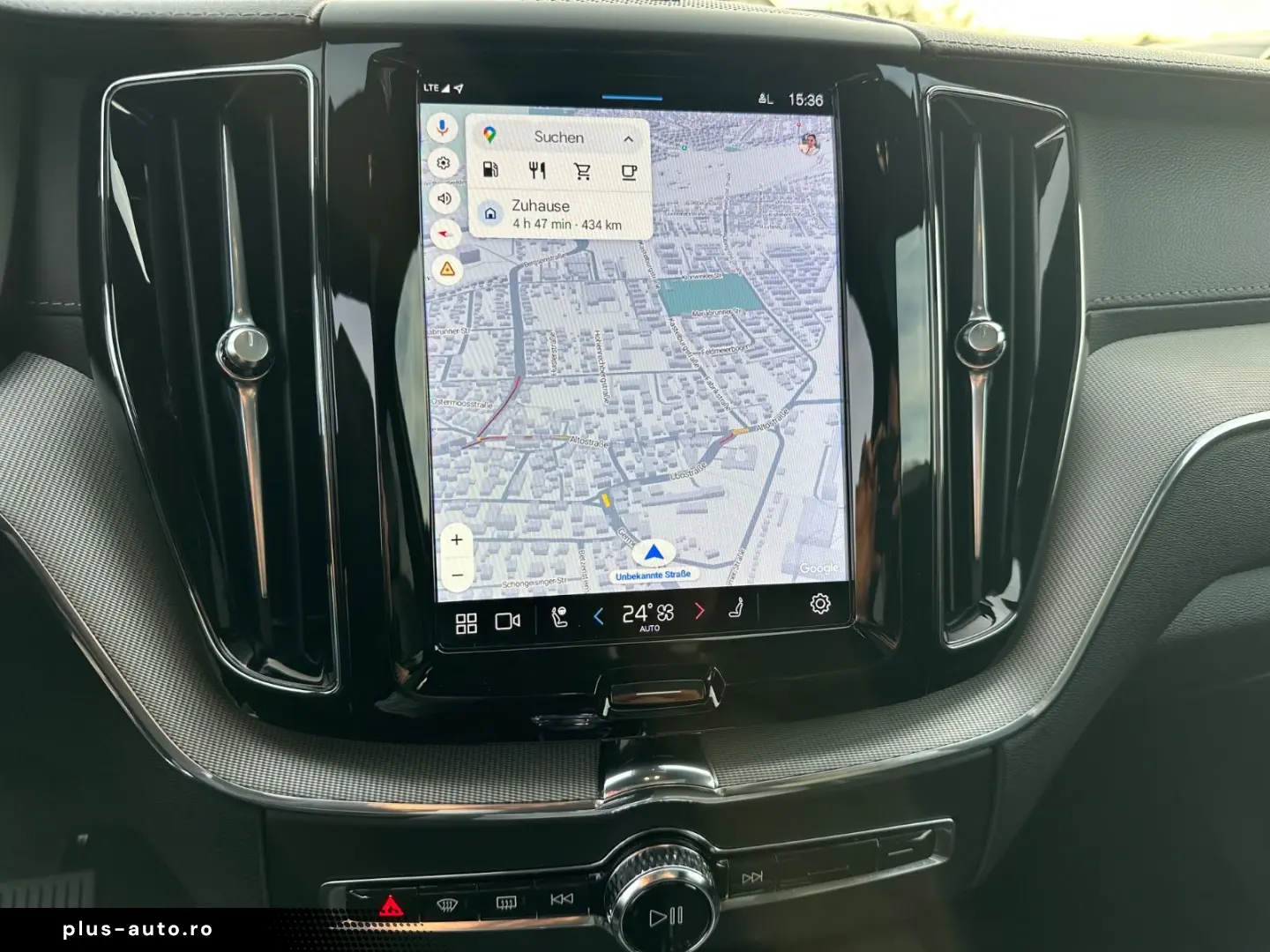 VOLVO XC60 Ultimate AWD HuD Leder Pano B&W 360  21