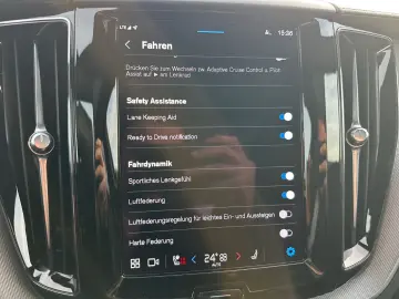 VOLVO XC60 Ultimate AWD HuD Leder Pano B&W 360  21