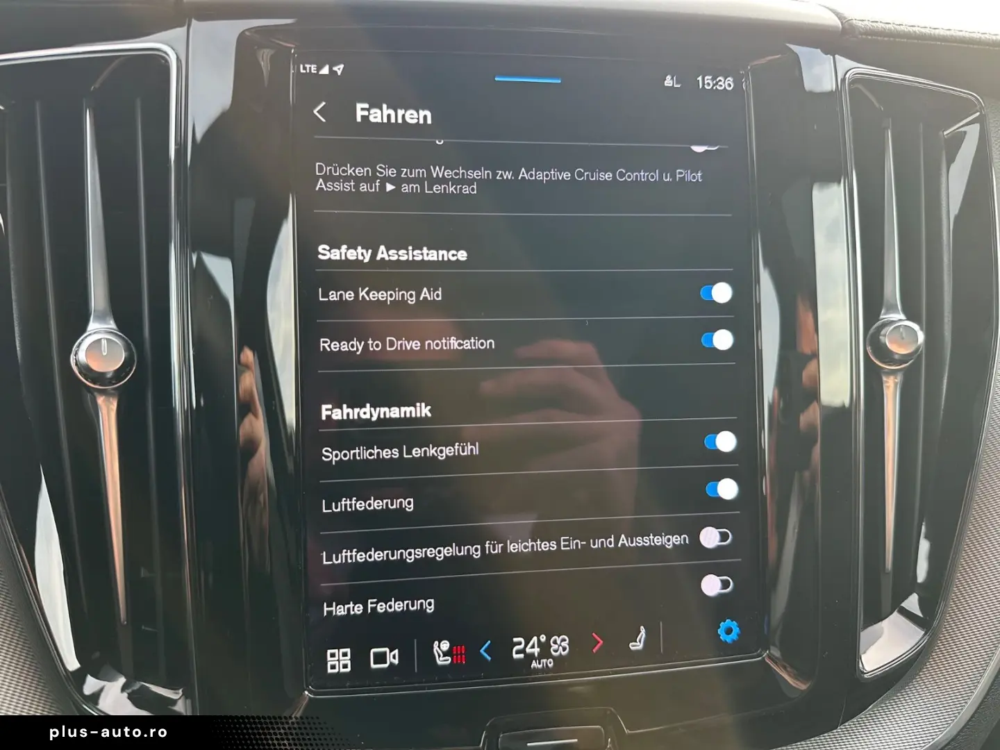 VOLVO XC60 Ultimate AWD HuD Leder Pano B&W 360  21
