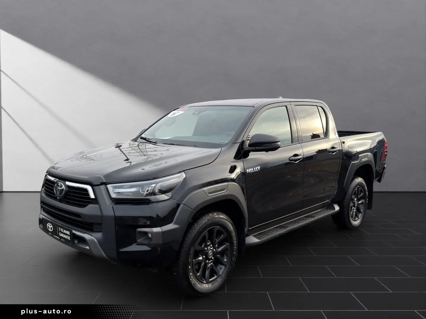 TOYOTA Hilux DOUBLE CAB INVINCIBLE 4x4