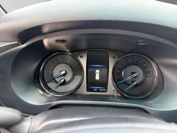 TOYOTA Hilux DOUBLE CAB INVINCIBLE 4x4