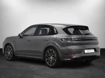 PORSCHE Cayenne E-Hybrid