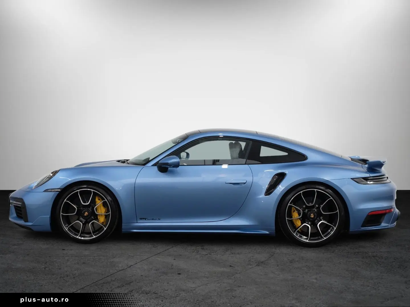 PORSCHE 911 Turbo S   PTS   Lift   Heritage Design