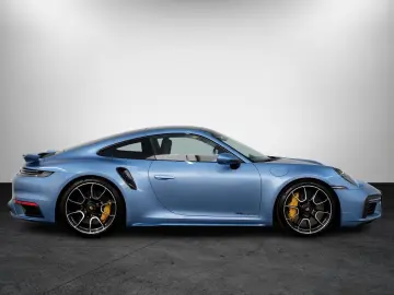 PORSCHE 911 Turbo S   PTS   Lift   Heritage Design