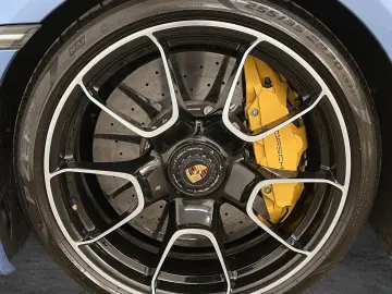 PORSCHE 911 Turbo S   PTS   Lift   Heritage Design