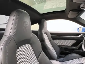 PORSCHE 911 Turbo S   PTS   Lift   Heritage Design