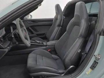 PORSCHE 911 Targa 4 GTS T-Hybrid