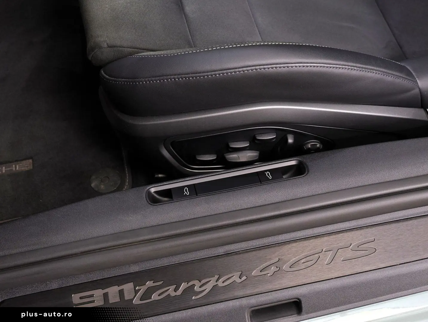 PORSCHE 911 Targa 4 GTS T-Hybrid