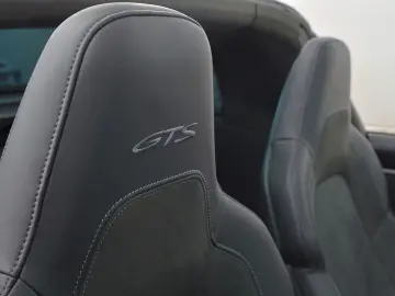 PORSCHE 911 Targa 4 GTS T-Hybrid