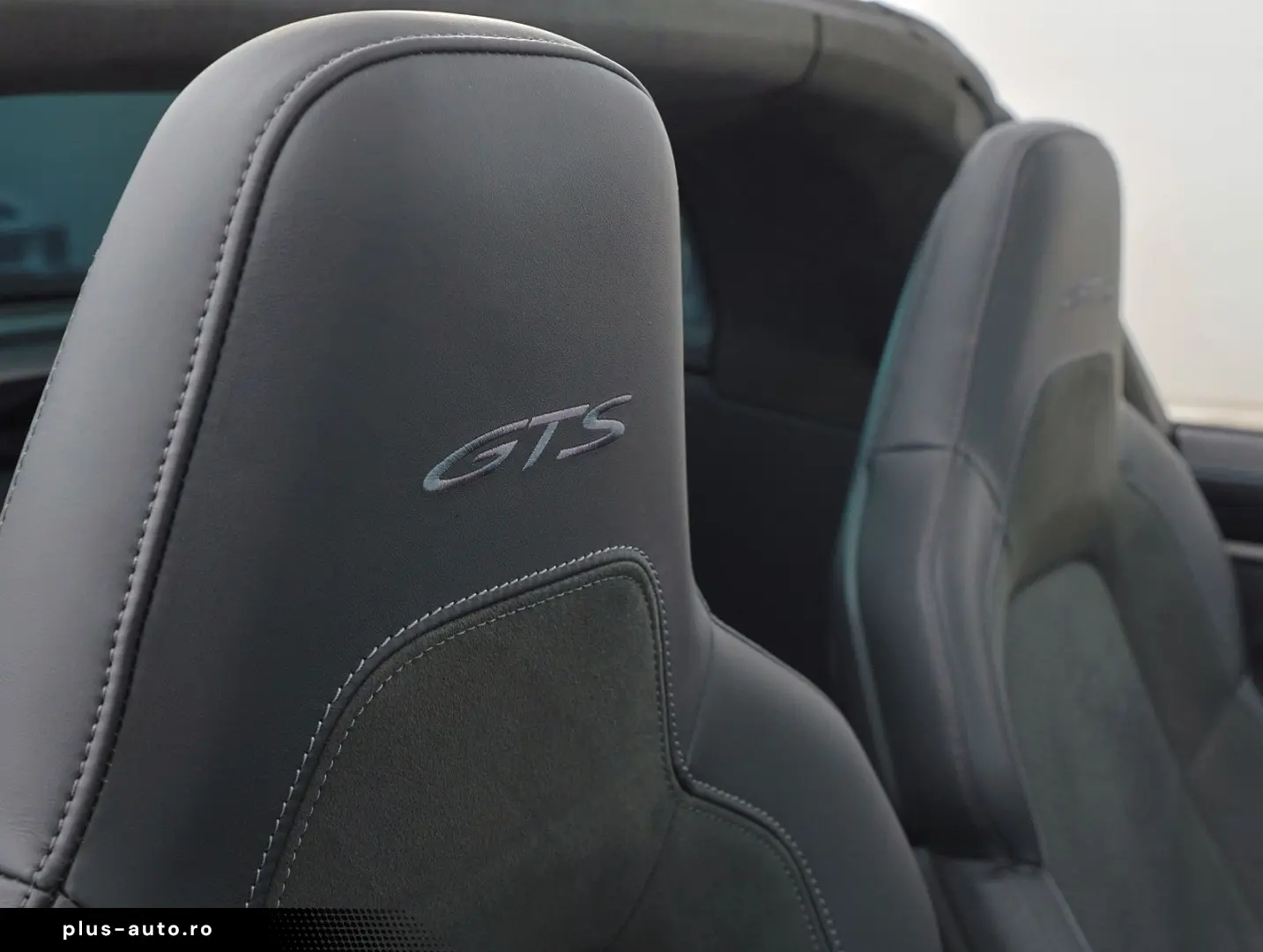 PORSCHE 911 Targa 4 GTS T-Hybrid