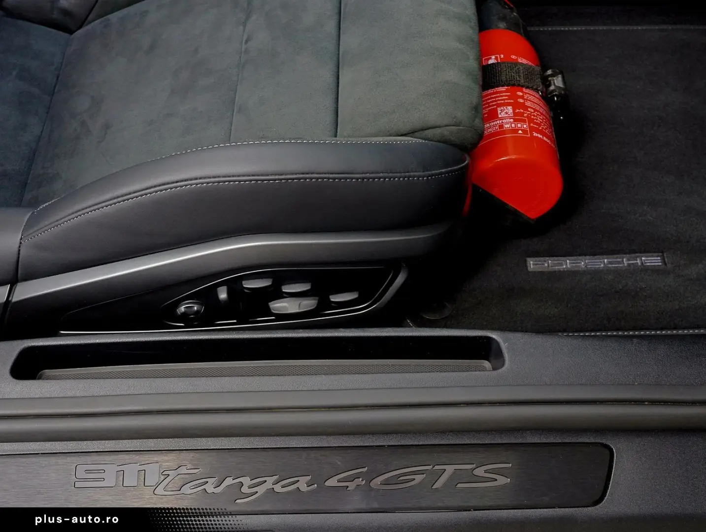 PORSCHE 911 Targa 4 GTS T-Hybrid