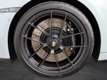 PORSCHE 911 Targa 4 GTS T-Hybrid